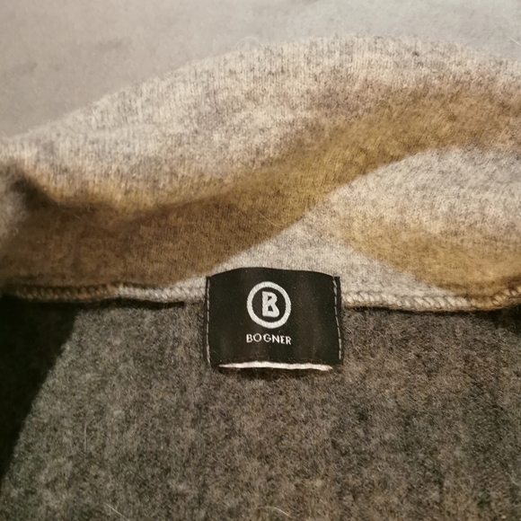 Women's button up - Picture 4 of 4